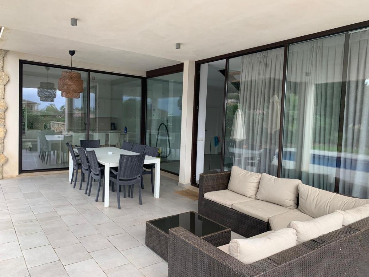 Trebol Villa *
